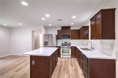 /international/us/10085-s-riley-street-las-vegas-nv-110100986913/
