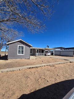 /international/us/247-n-hickory-st-kermit-tx-110104902493/