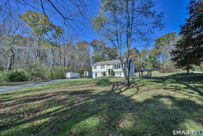 /international/us/88-baker-road-thompson-ct-110120770399/