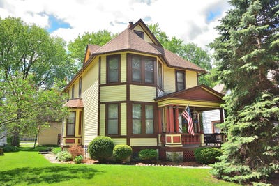 /international/us/537-dunbar-ave-waukesha-wi-110108208551/