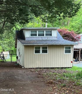 /international/us/5268-pillar-way-fort-ann-ny-110106924505/