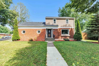 /international/us/1103-s-baird-street-green-bay-wi-110100939365/