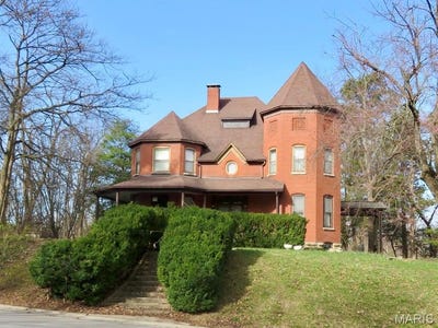 /international/us/1312-old-trenton-road-highland-il-110097016896/