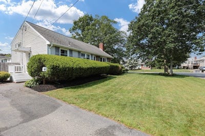 /international/us/68-partridge-drive-brockton-ma-110100187960/