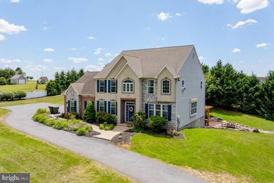 /international/us/1195-mount-airy-road-stevens-pa-110108581687/