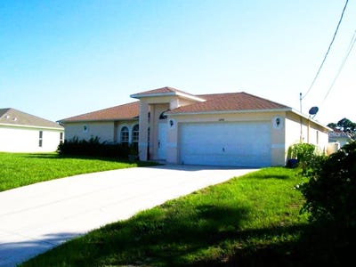 /international/us/2498-margaret-lane-north-port-fl-110108572668/