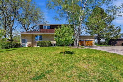 /international/us/319-hillcrest-drive-beaver-dam-wi-110108169788/