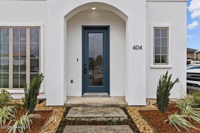 /international/us/805-broyles-street-youngsville-la-110105258770/