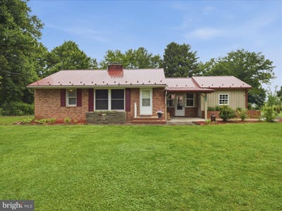 /international/us/13402-sandstone-drive-smithsburg-md-110108393531/
