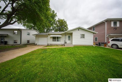 /international/us/1824-mayfair-avenue-fremont-ne-110119967812/