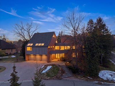 /international/us/4708-buckby-cross-bloomfield-hills-mi-110108605570/