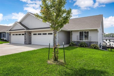/international/us/914-prairie-view-dr-west-branch-ia-110101450750/