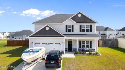 /international/us/1010-spot-circle-new-bern-nc-110108384247/