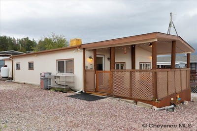 /international/us/383-glendo-park-rd-glendo-wy-110108392272/
