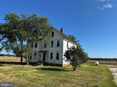 /international/us/7382-bullbegger-road-oak-hall-va-110101827028/