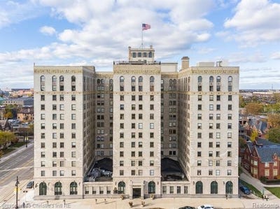 /international/us/15-e-kirby-street-detroit-mi-110108445191/