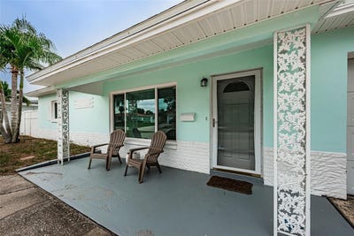 /international/us/4460-33rd-avenue-n-st-petersburg-fl-110110355232/