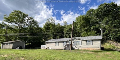 /international/us/8565-charleston-road-point-pleasant-wv-110107997392/