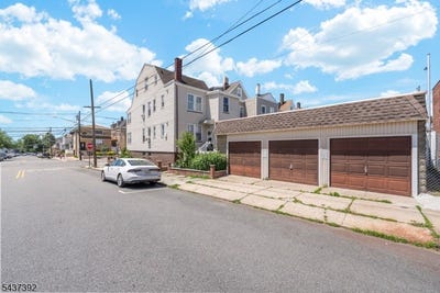 /international/us/105-bergen-ave-kearny-town-nj-110108552162/