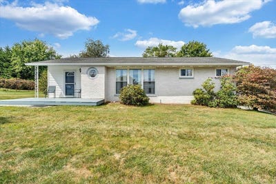 /international/us/625-mountainview-drive-christiansburg-va-110120124770/
