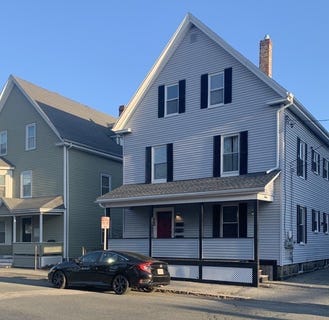 /international/us/13-school-street-beverly-ma-110108342061/