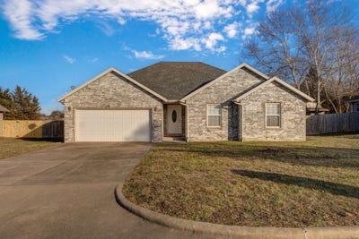 /international/us/704-n-ivy-lane-strafford-mo-110106341391/