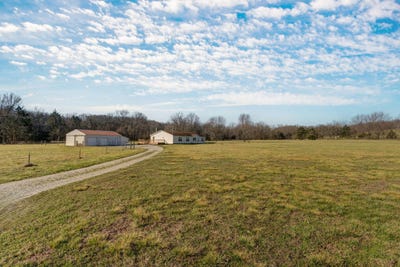 /international/us/175-warm-autumn-drive-elkland-mo-110106736319/