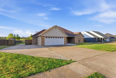 /international/us/19-cardinal-way-vilonia-ar-110106523612/