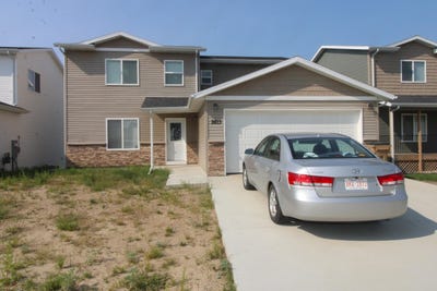 /international/us/2613-granite-drive-minot-nd-110101288869/?lang=en