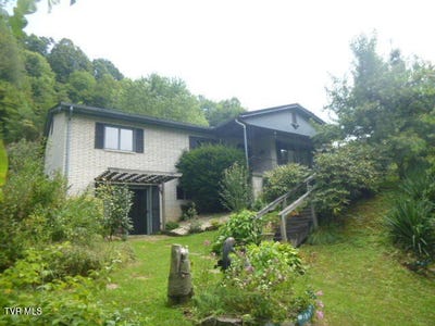 /international/us/665-nw-isabell-street-norton-va-110107854933/