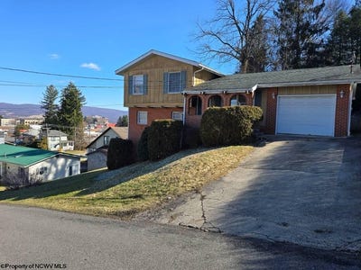 /international/us/103-highland-drive-kingwood-wv-110097787928/