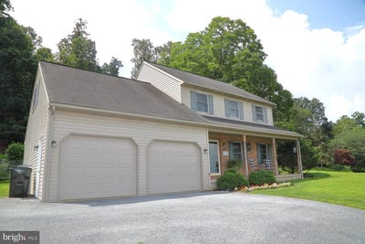 /international/us/1282-edgewood-drive-east-earl-pa-110100916738/