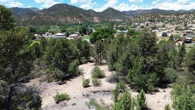 /international/us/ridge-ln-lot-9-glendale-ut-110109573877/