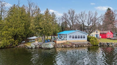 /international/us/326-mullen-shore-road-franklin-vt-110107376655/