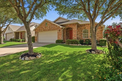 /international/us/2024-pecan-valley-dr-leander-tx-110108469398/