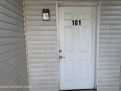 /international/us/130-view-court-mount-pocono-pa-110107639040/