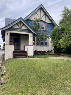 /international/us/1818-e-kenwood-blvd-milwaukee-wi-110109009862/