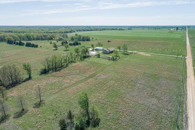 /international/us/15959-county-road-121-weaubleau-mo-110108230871/