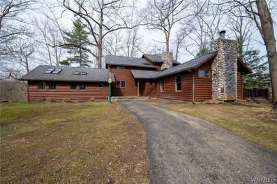 /international/us/3752-hampton-brook-drive-hamburg-ny-110107416942/