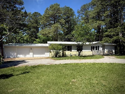 /international/us/8639-highway-e-houston-mo-110107763751/