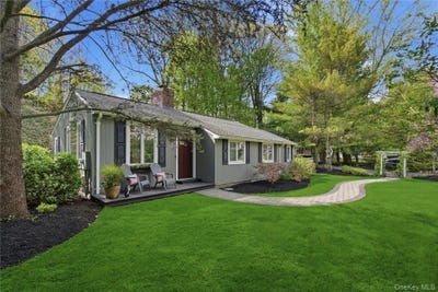 /international/us/169-bay-road-huntington-bay-ny-110108195352/