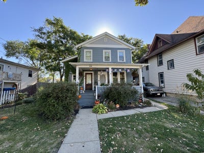 /international/us/159-n-4th-street-aurora-il-110107996215/
