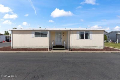 /international/us/18-w-washington-ave-yakima-wa-110099472302/