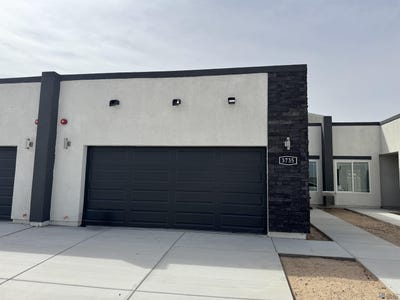 /international/us/3735-e-santa-palmira-st-san-luis-az-110101296233/