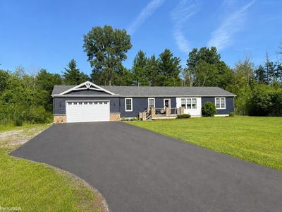 /international/us/909-s-allen-road-saint-clair-mi-110109056098/