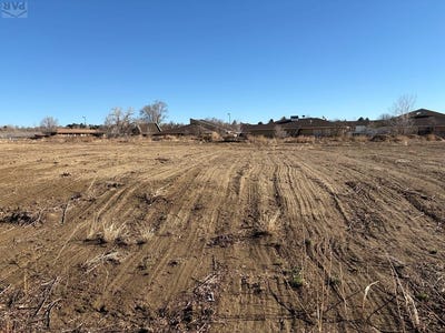/international/us/village-circle-pueblo-co-110107254598/