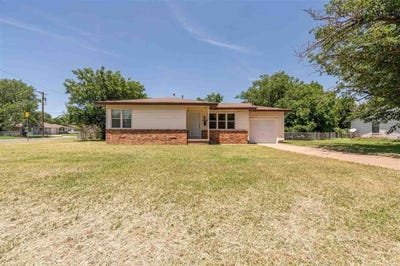 /international/us/408-peach-street-burkburnett-tx-110100593635/