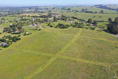 /international/us/5601-s-gravenstein-highway-sebastopol-ca-110101218057/