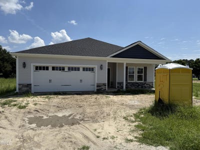 /international/us/104-hudson-village-drive-la-grange-nc-110099965459/