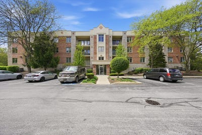 /international/us/7841-w-157th-street-orland-park-il-110108384091/